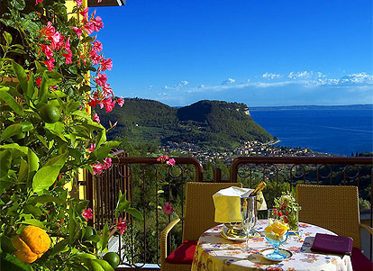 Hotel Madrigale - Garda - Lake Garda